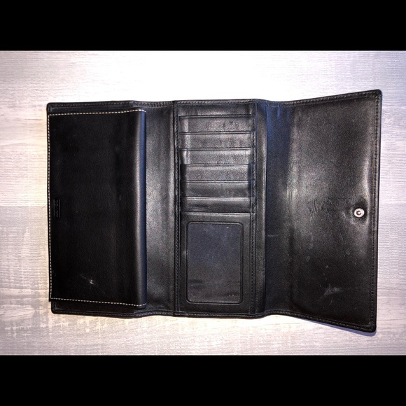 Coach leather trifold wallet - Picture 6 of 6